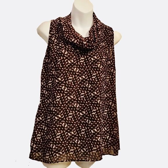 CAbi Cowl Geometric Print Sleeveless Blouse Medium - Picture 1 of 15